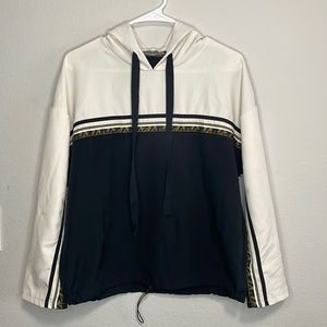 Zara Basics-Black and white Jacket with gold ‘Zara’ written on drawstrings